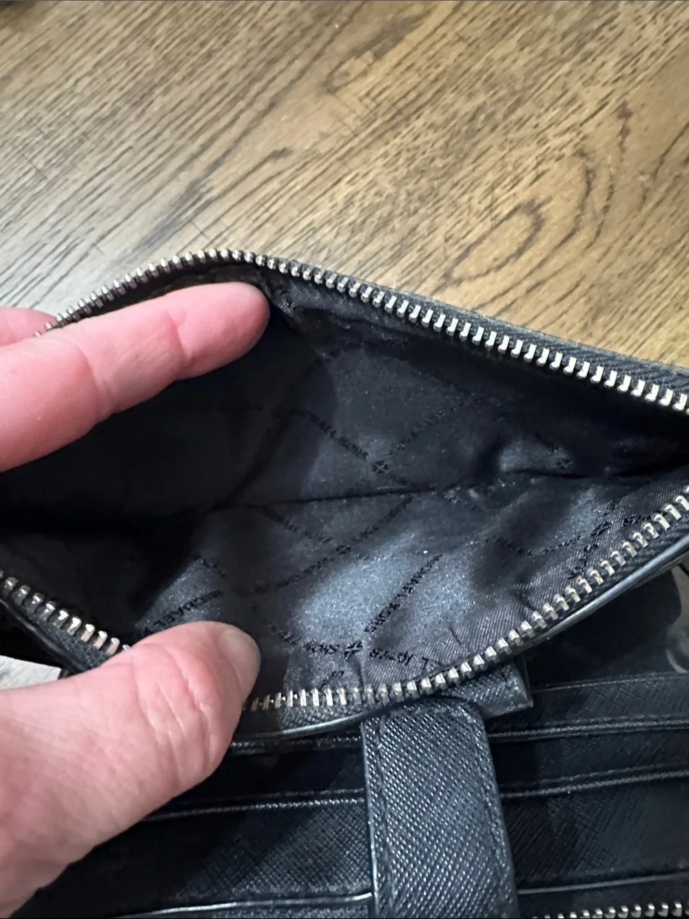 Michael Kors Black Saffiano Leather Zip Card Holder